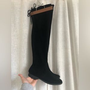 ABOVE KNEE black boots with no heel
